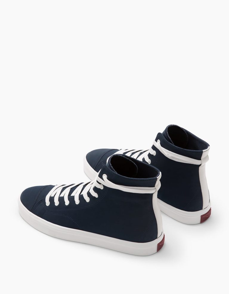 Sneaker Freaks - Image 2
