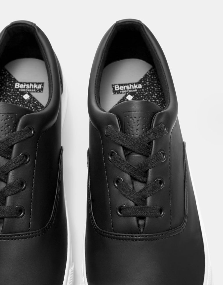 Black Sneakers - Image 3